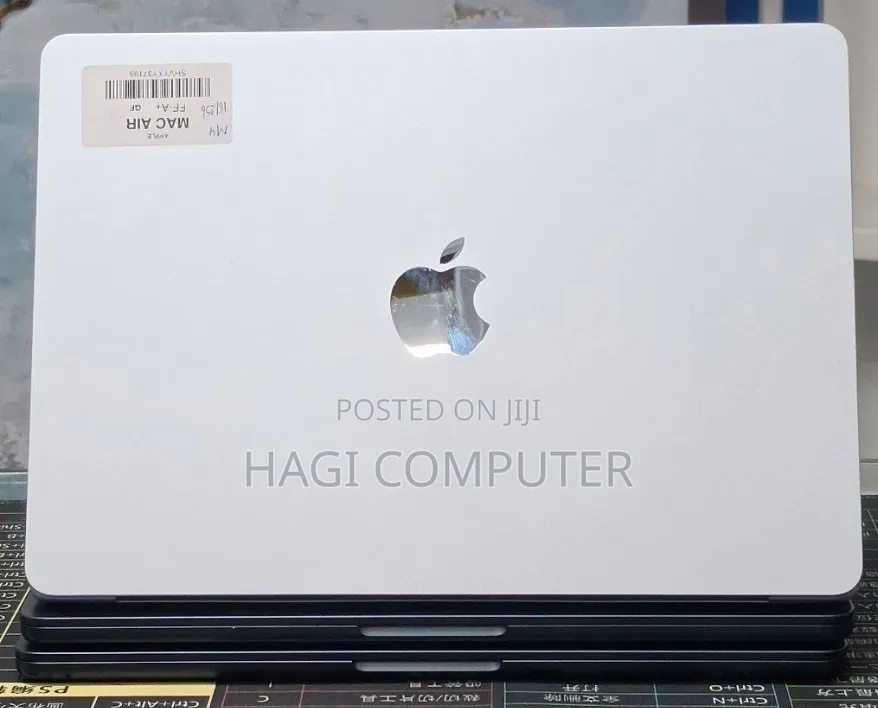 New Laptop Apple MacBook Air 2025 M4 16GB Apple M4 SSD 256GB