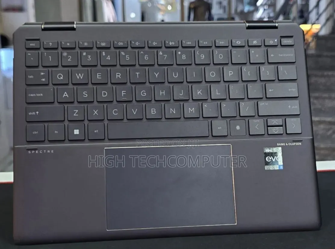 New Laptop HP Spectra 13 16GB Intel Core i7 SSD 512GB