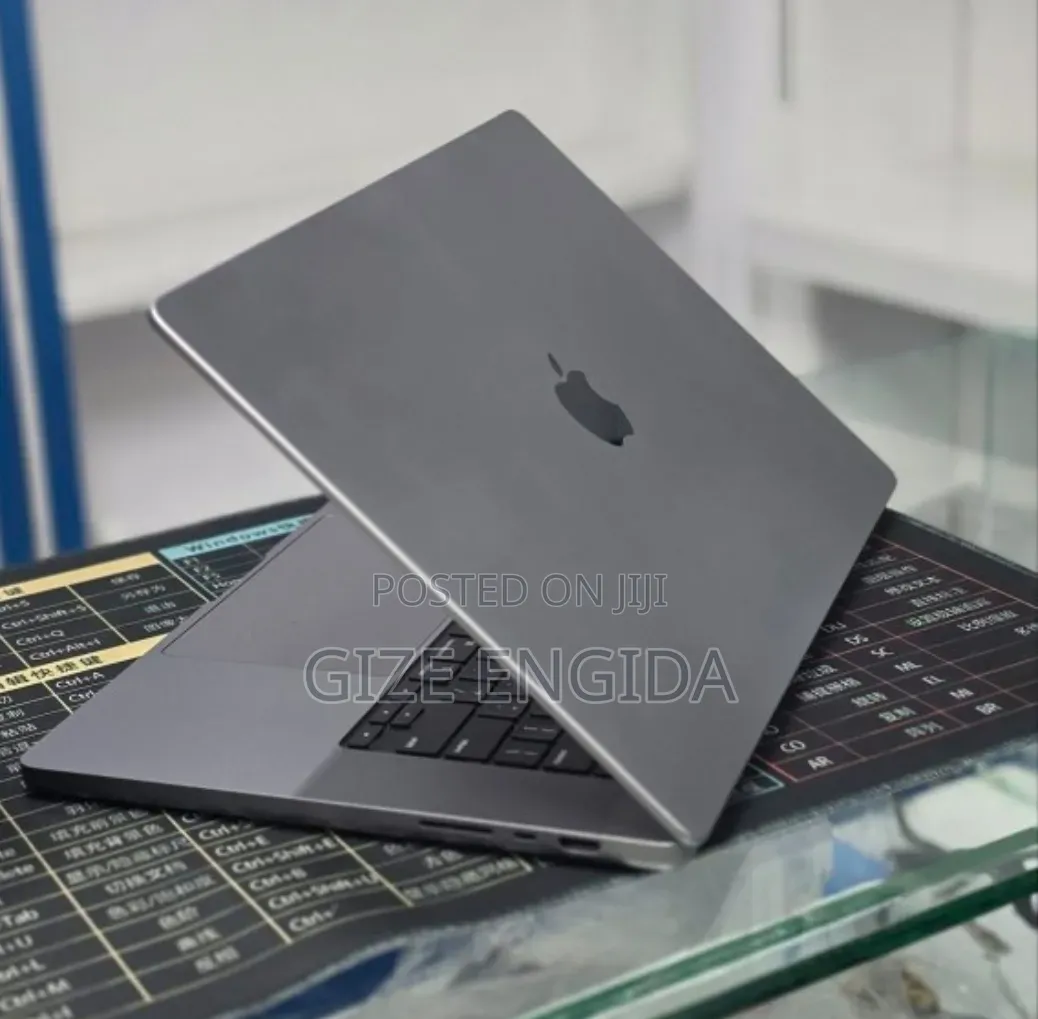 New Laptop Apple MacBook Pro 2021 M1 Max 64GB Apple M1 Max SSD 1T