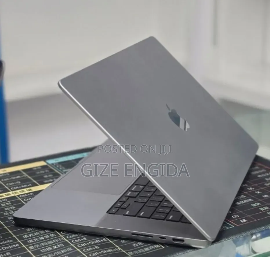 New Laptop Apple MacBook Pro 2021 M1 Max 64GB Apple M1 Max SSD 1T