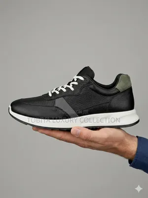 Ecco Sneakers