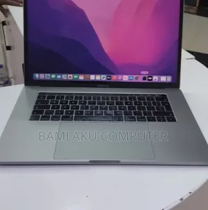New Laptop Apple MacBook Pro 2017 16GB Intel Core i7 SSD 512GB
