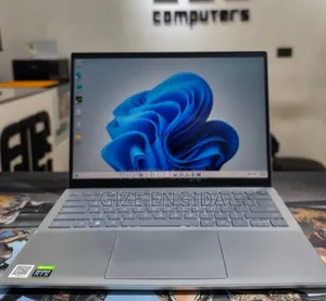 New Laptop Dell 16 Premium 16GB Intel Core i7 SSD 512GB