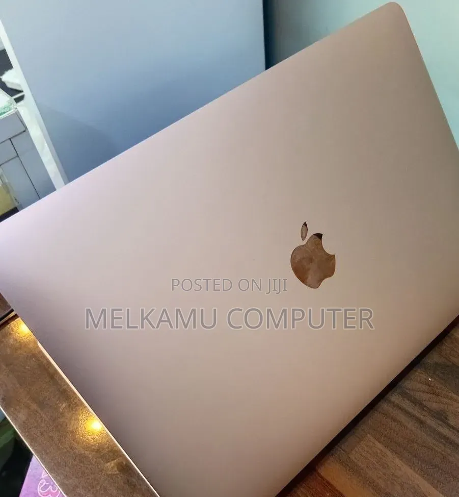 New Laptop Apple MacBook Air 2020 8GB Intel Core i3 SSD 256GB