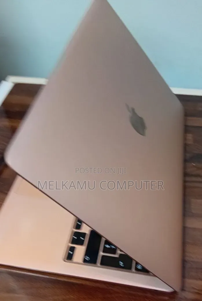 New Laptop Apple MacBook Air 2020 8GB Intel Core i3 SSD 256GB