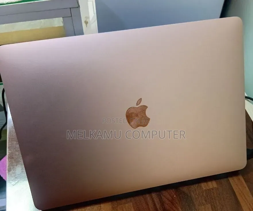 New Laptop Apple MacBook Air 2020 8GB Intel Core i3 SSD 256GB