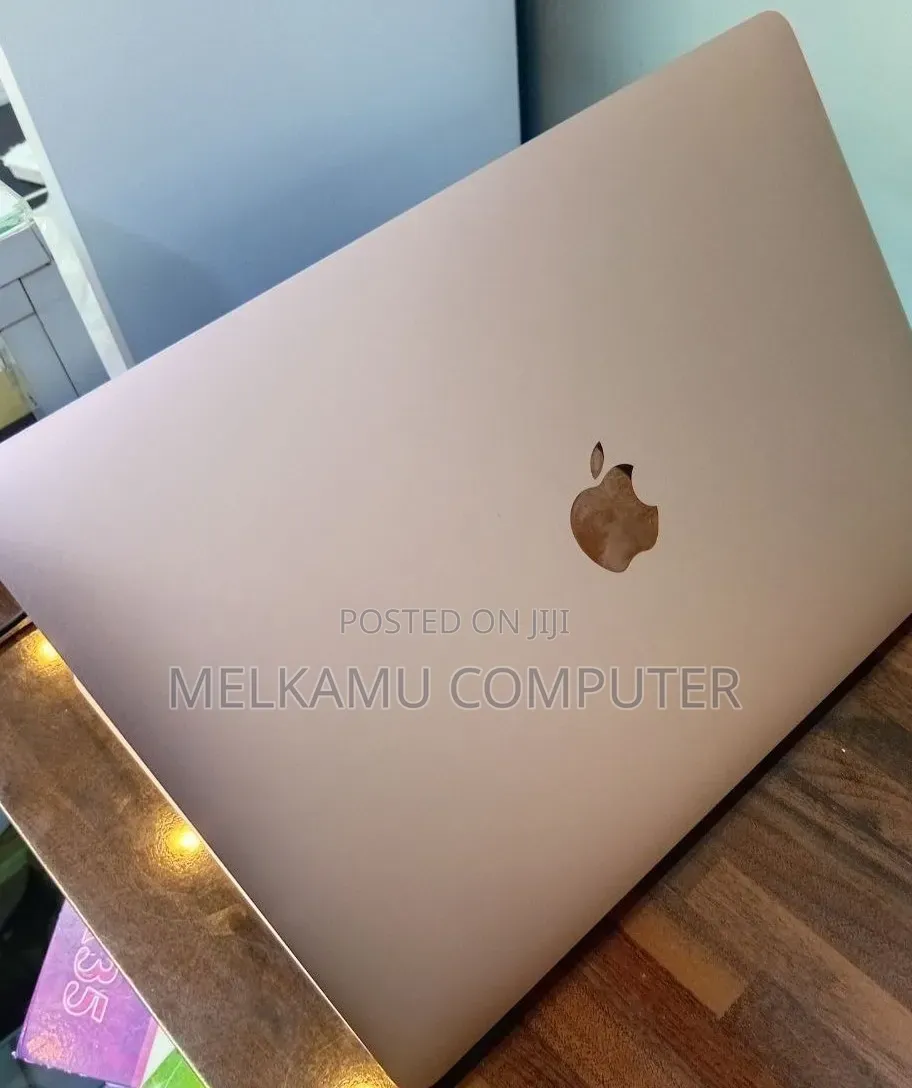 New Laptop Apple MacBook Air 2020 8GB Intel Core i3 SSD 256GB