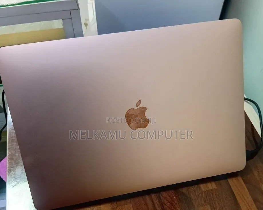 New Laptop Apple MacBook Air 2020 8GB Intel Core i3 SSD 256GB