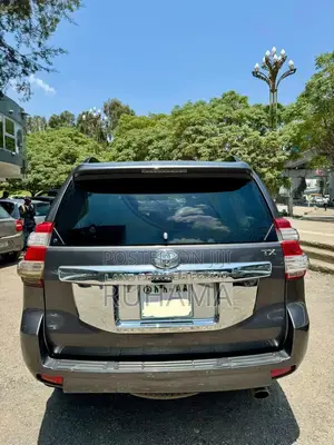 Toyota Land Cruiser 4.0 V6 DLX 2015 Gray