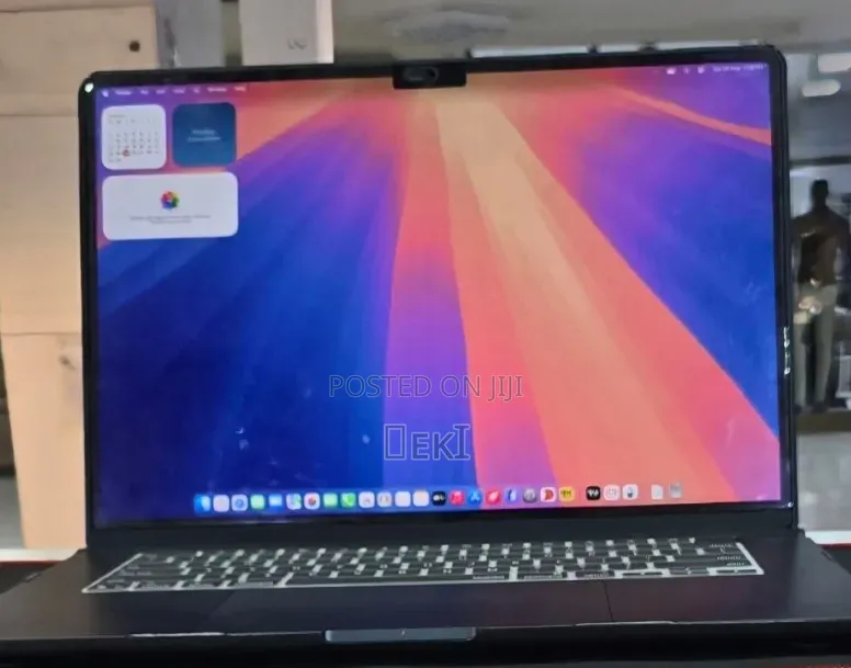 New Laptop Apple MacBook Air 2026 M5 16GB Apple M5 SSD 512GB