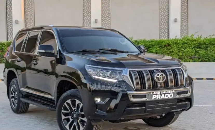 Toyota Land Cruiser 4.0 V6 DLX 2015 Gray
