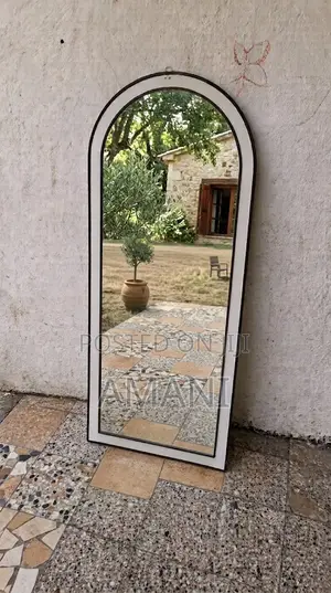 Large Arched Full-Length Mirror መስታወት – ጥቁር ፍሬም