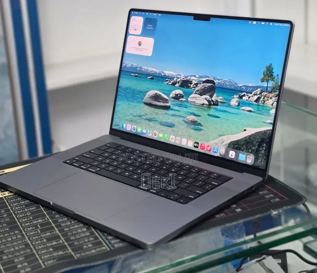 New Laptop Apple MacBook Pro 2021 M1 Max 64GB Apple M1 Max SSD 1T