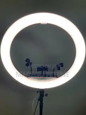 Ring Light Rl-21 With 3 Phone Holders (Large Led Makeup Camera Light)