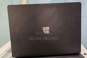 New Laptop Microsoft Surface Book 3 8GB Intel Core i5 SSD 256GB