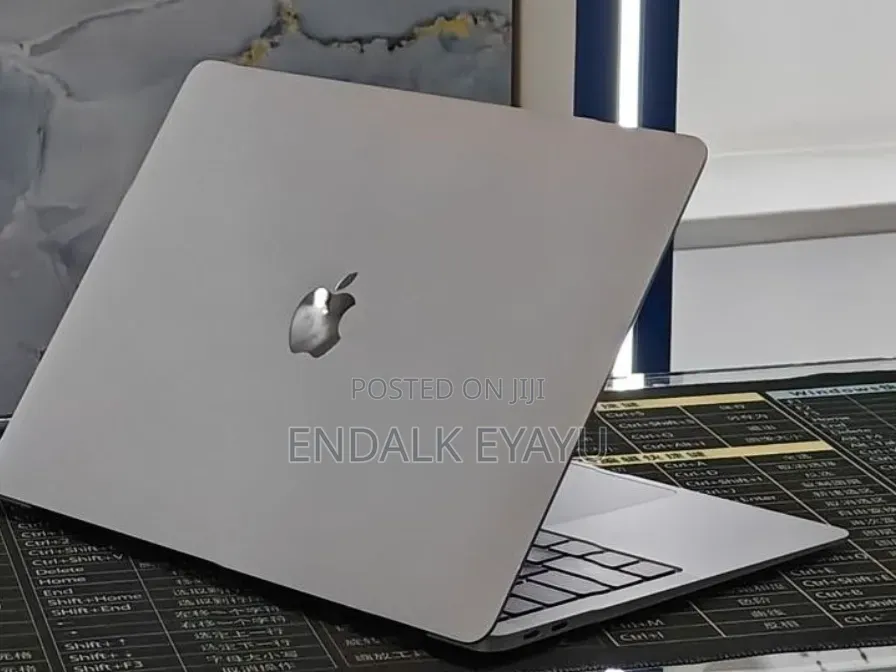 New Laptop Apple MacBook Air 2020 M1 16GB Apple M1 SSD 1T