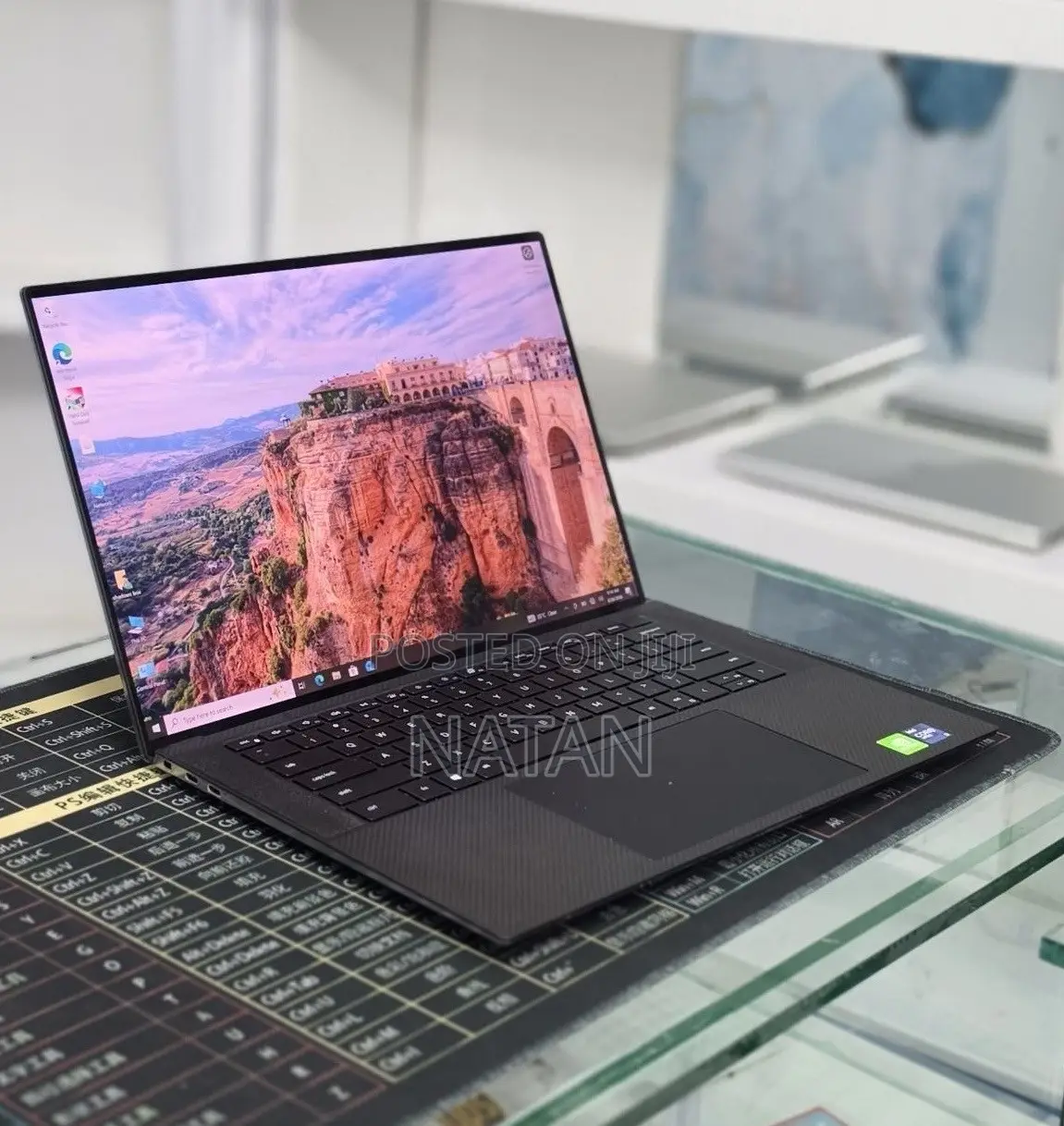 New Laptop Dell Precision 5560 16GB Intel Core i9 SSD 512GB