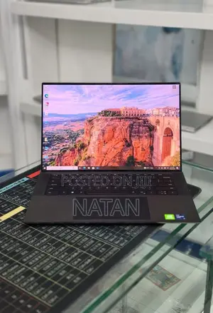 New Laptop Dell Precision 5560 16GB Intel Core i9 SSD 512GB