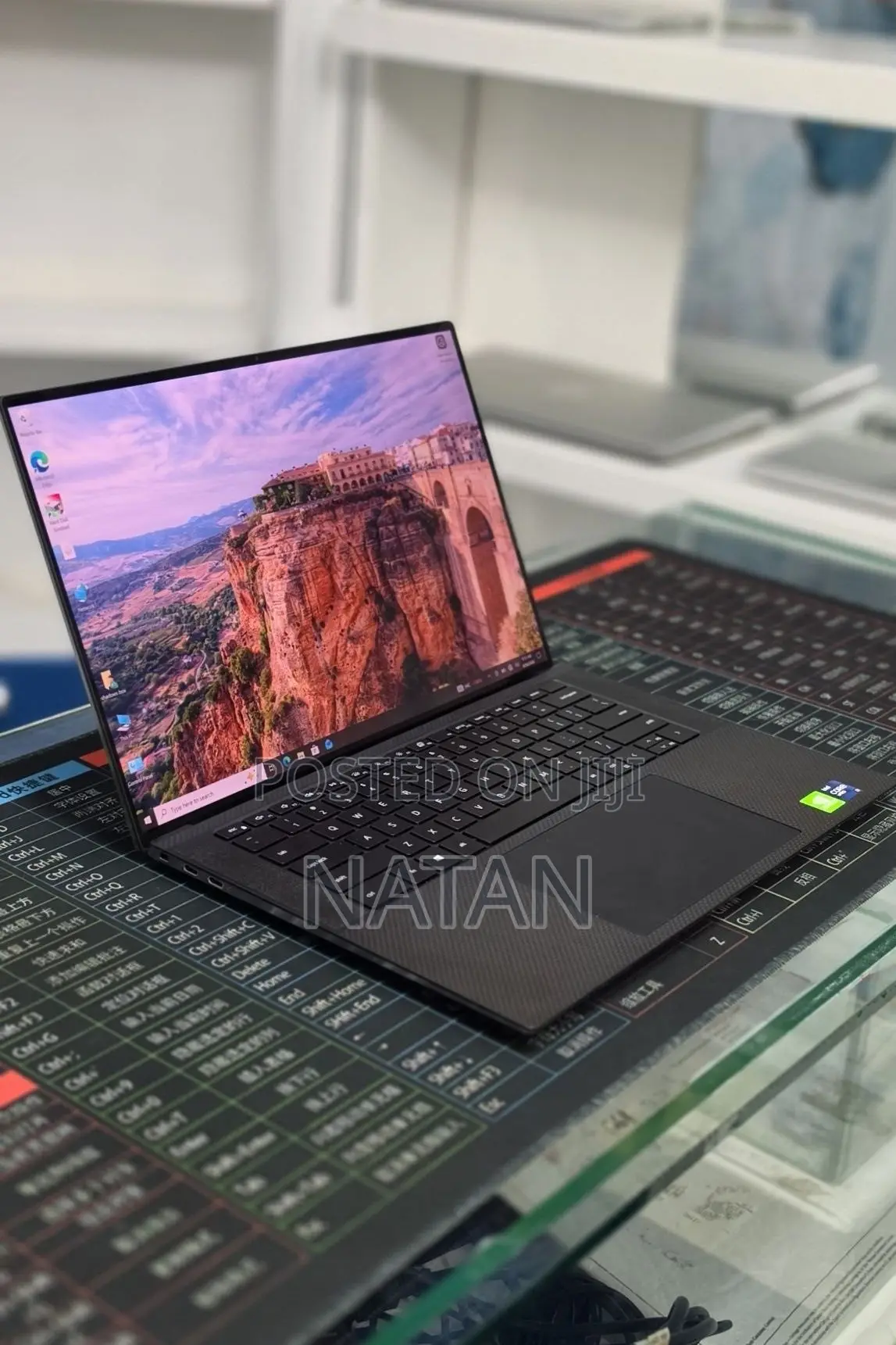 New Laptop Dell Precision 5560 16GB Intel Core i9 SSD 512GB