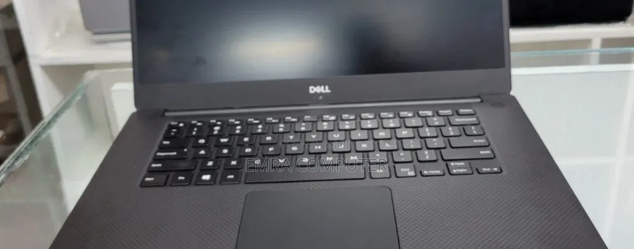 New Laptop Dell Precision 5530 16GB Intel Core i7 SSD 512GB