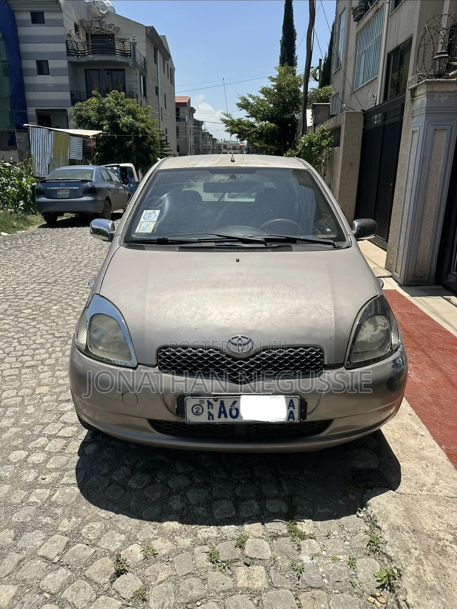 Toyota Vitz 1.0 FWD 5dr 2001 Gray