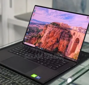 New Laptop Dell Precision 5560 16GB Intel Core i9 SSD 512GB