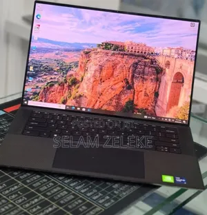 New Laptop Dell Precision 5560 16GB Intel Core i9 SSD 512GB