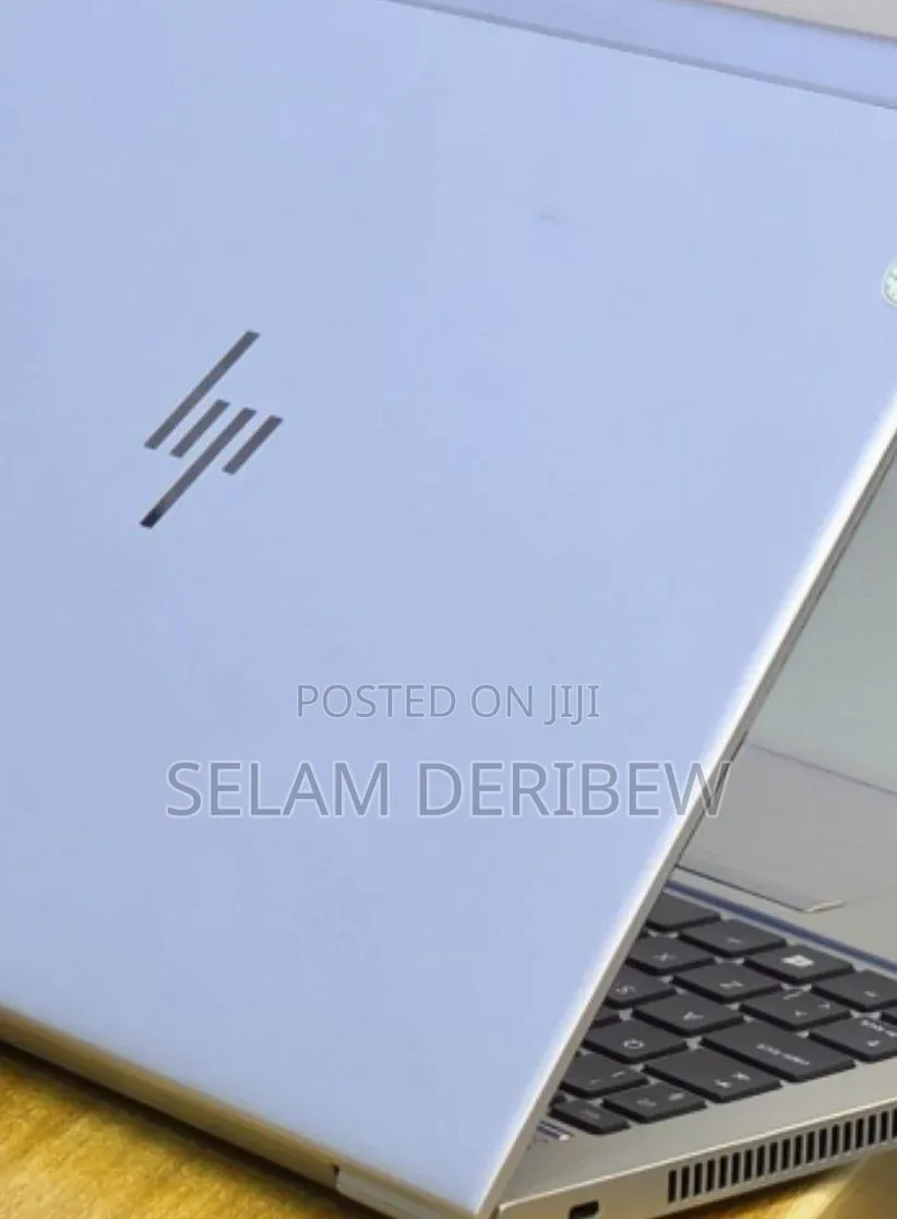 New Laptop HP EliteBook 840 G5 8GB Intel Core i7 SSD 256GB
