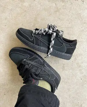 Air #Jordan 1 #Travis Scott “Black Phantom”