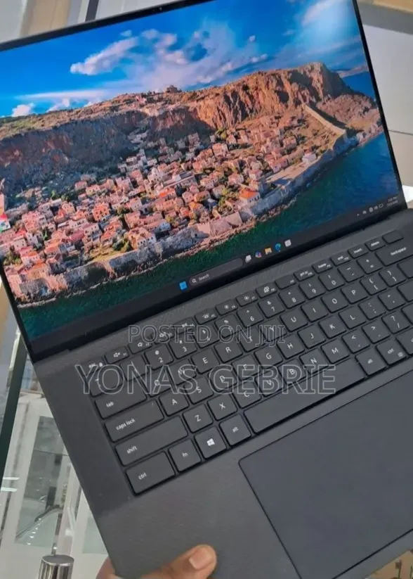 New Laptop Dell Precision 5560 16GB Intel Core i7 SSD 512GB