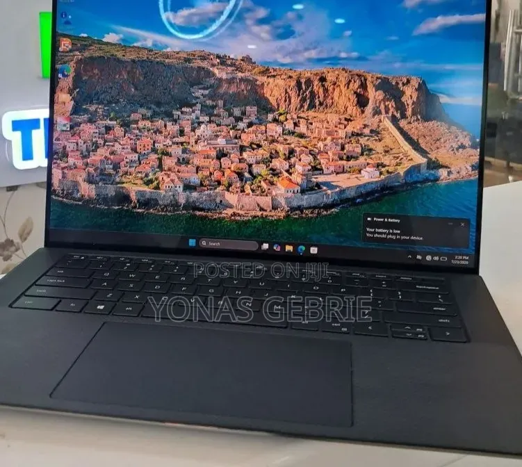 New Laptop Dell Precision 5560 16GB Intel Core i7 SSD 512GB