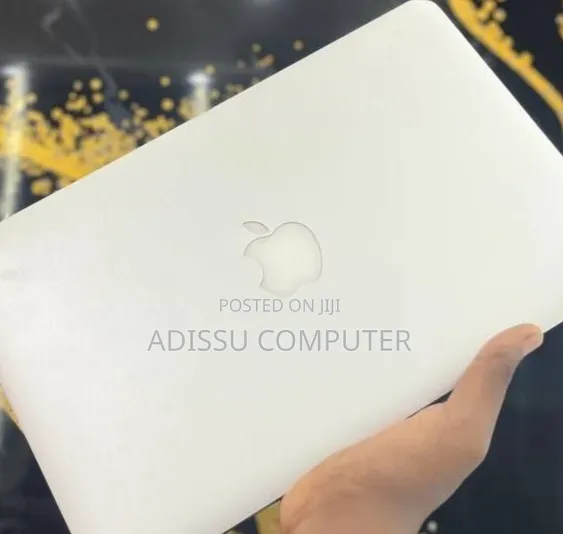 New Laptop Apple MacBook Air 2015 8GB Intel Core i5 SSD 128GB
