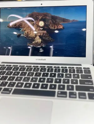 New Laptop Apple MacBook Air 2015 8GB Intel Core i5 SSD 128GB
