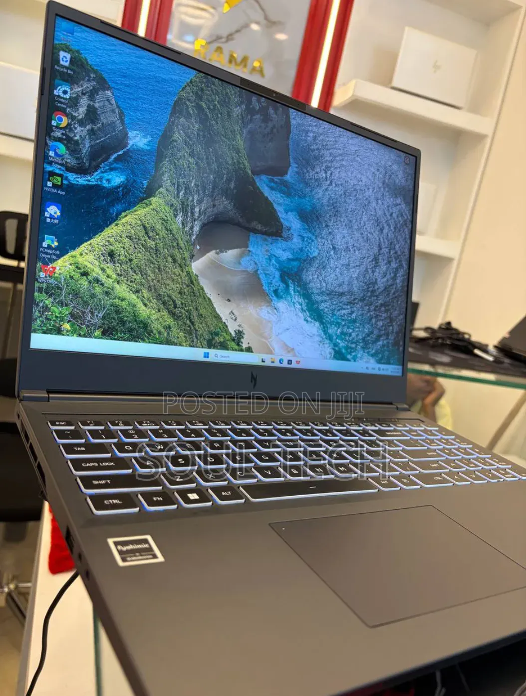 New Laptop Acer Nitro V 16 16GB Intel Core i7 SSD 1T