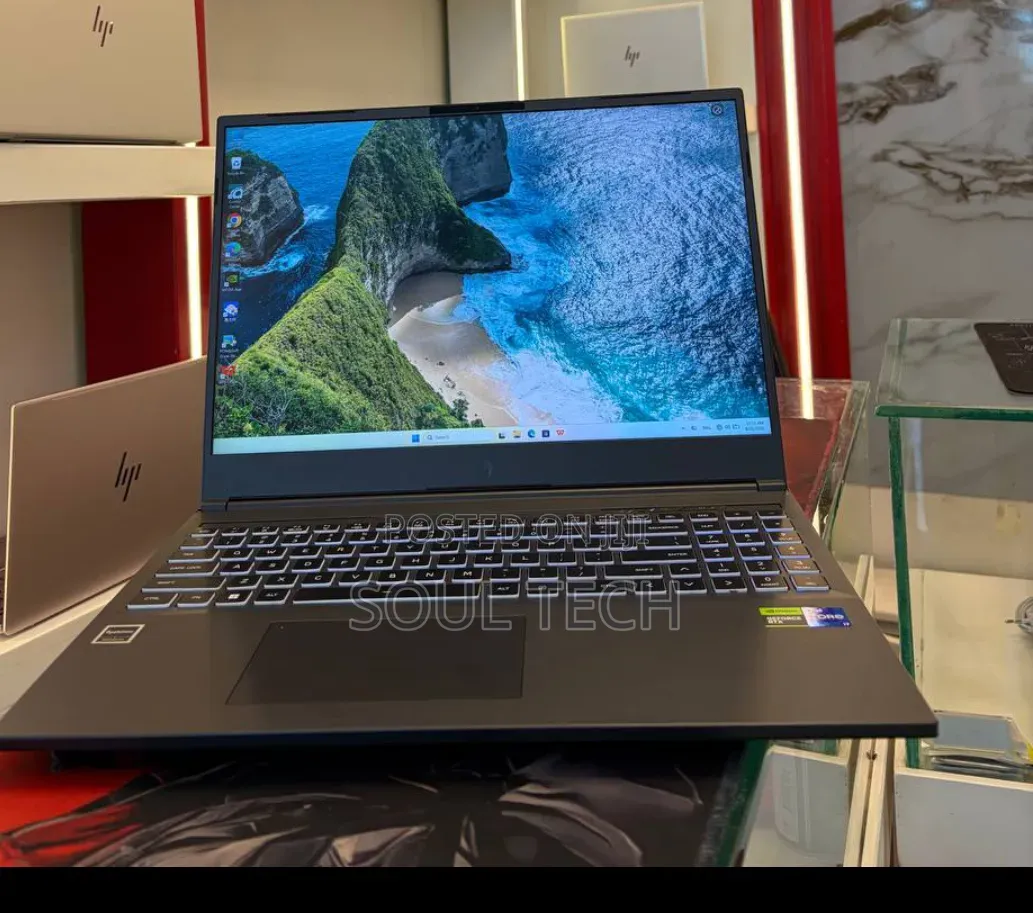 New Laptop Acer Nitro V 16 16GB Intel Core i7 SSD 1T