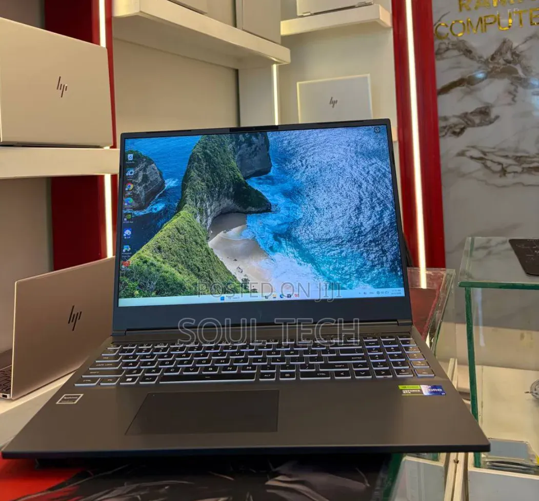 New Laptop Acer Nitro V 16 16GB Intel Core i7 SSD 1T
