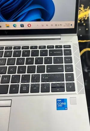 New Laptop HP EliteBook 840 G8 16GB Intel Core i5 SSD 512GB