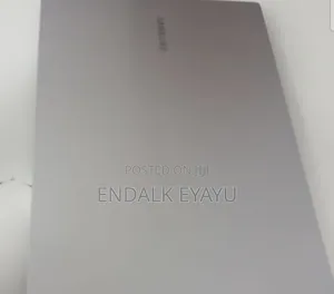 New Laptop Samsung Galaxy Book4 8GB Intel Core 5 SSD 512GB