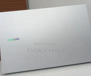 New Laptop Samsung Galaxy Book4 8GB Intel Core 5 SSD 512GB
