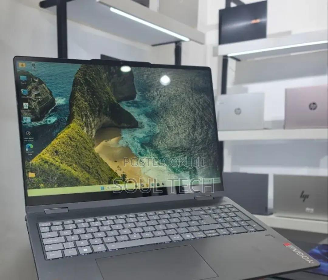 New Laptop Lenovo Yoga 7i 16GB Intel Core Ultra 5 SSD 512GB