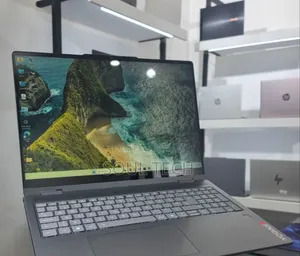 New Laptop Lenovo Yoga 7i 16GB Intel Core Ultra 5 SSD 512GB