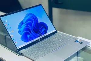 New Laptop HP 16GB Intel Core i5 SSD 512GB