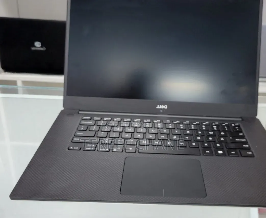 New Laptop Dell Precision 5530 16GB Intel Core i7 SSD 512GB