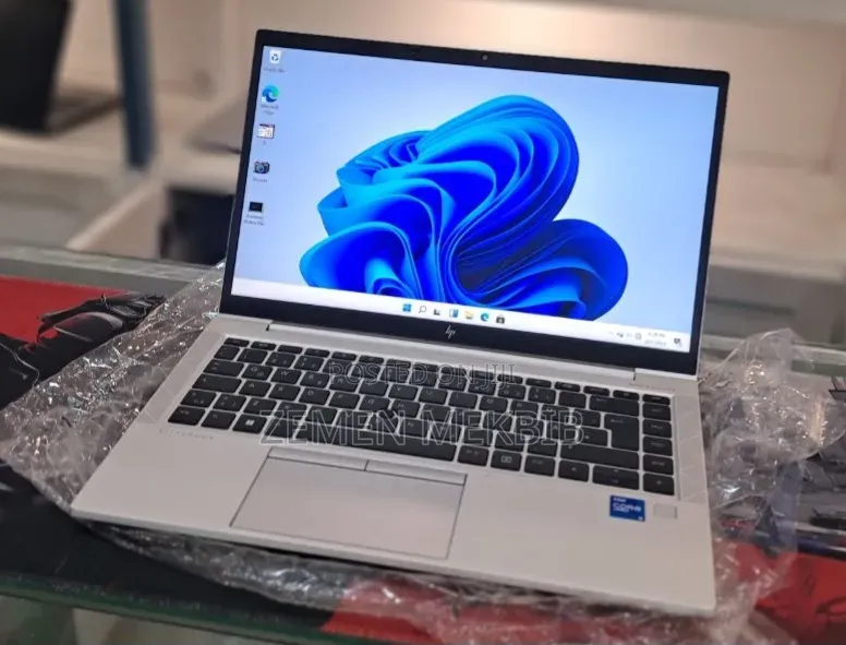 New Laptop HP EliteBook 840 G8 16GB Intel Core i5 SSD 512GB