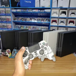 PS4 Pro Canada Used | FC 26 + 5 Games
