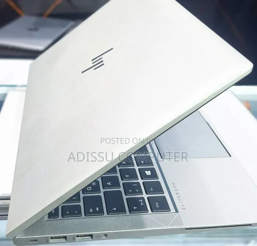 New Laptop HP EliteBook 840 G7 8GB Intel Core i5 SSD 512GB