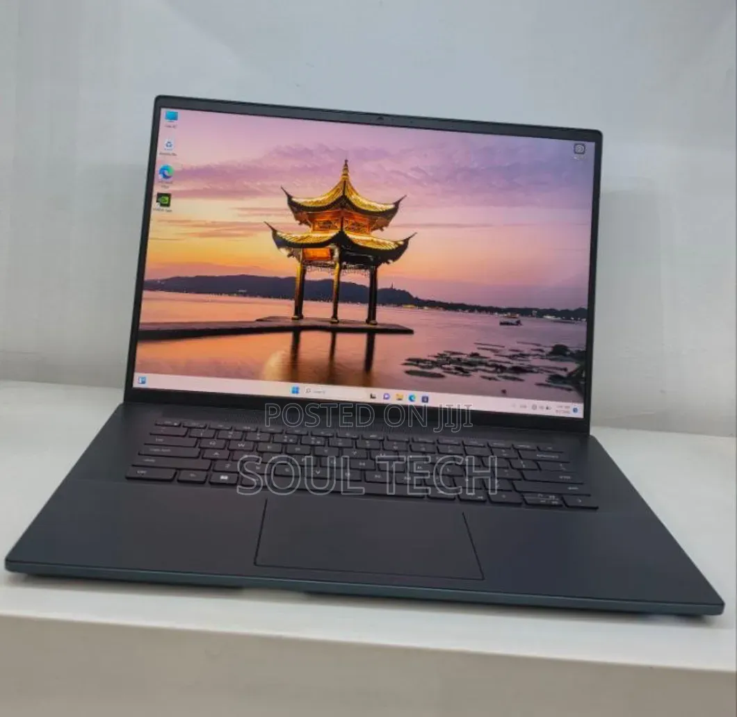 New Laptop Dell Inspiron 15 16GB Intel Core i7 SSD 512GB