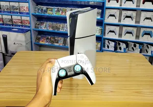 PS5 Slim Canada Used | FC 26 + 5 Games