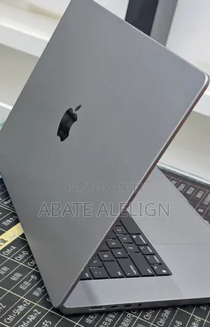 New Laptop Apple MacBook Pro 2021 M1 32GB Apple M1 Pro SSD 1T