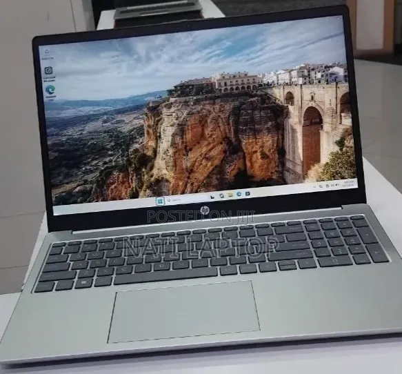 New Laptop HP Stream Notebook 16GB Intel Core i7 SSD 1T